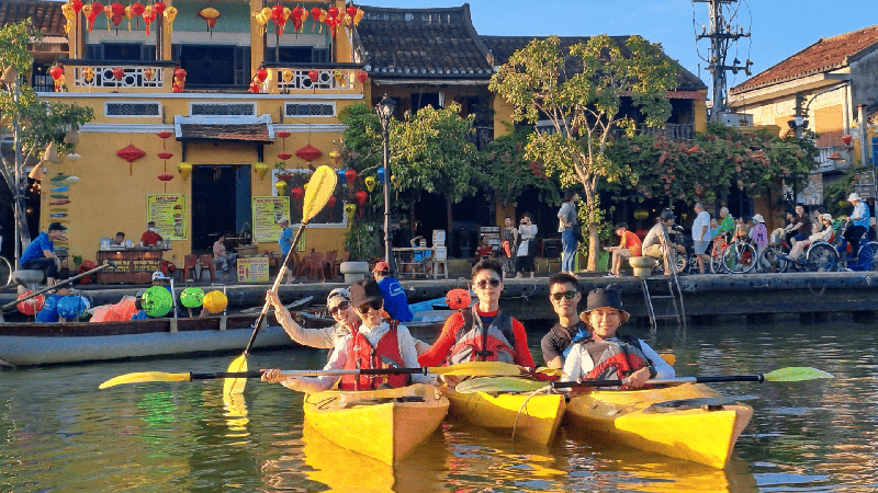 Chèo Kayak ngắm hoàng hôn đến Phố lồng đèn (5)
